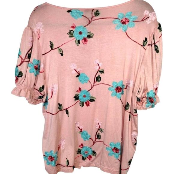 LIV Los Angeles Womens Top Sz 1X Pink Embroidered Peasant Boho Swiftie Lover Out - Picture 2 of 10